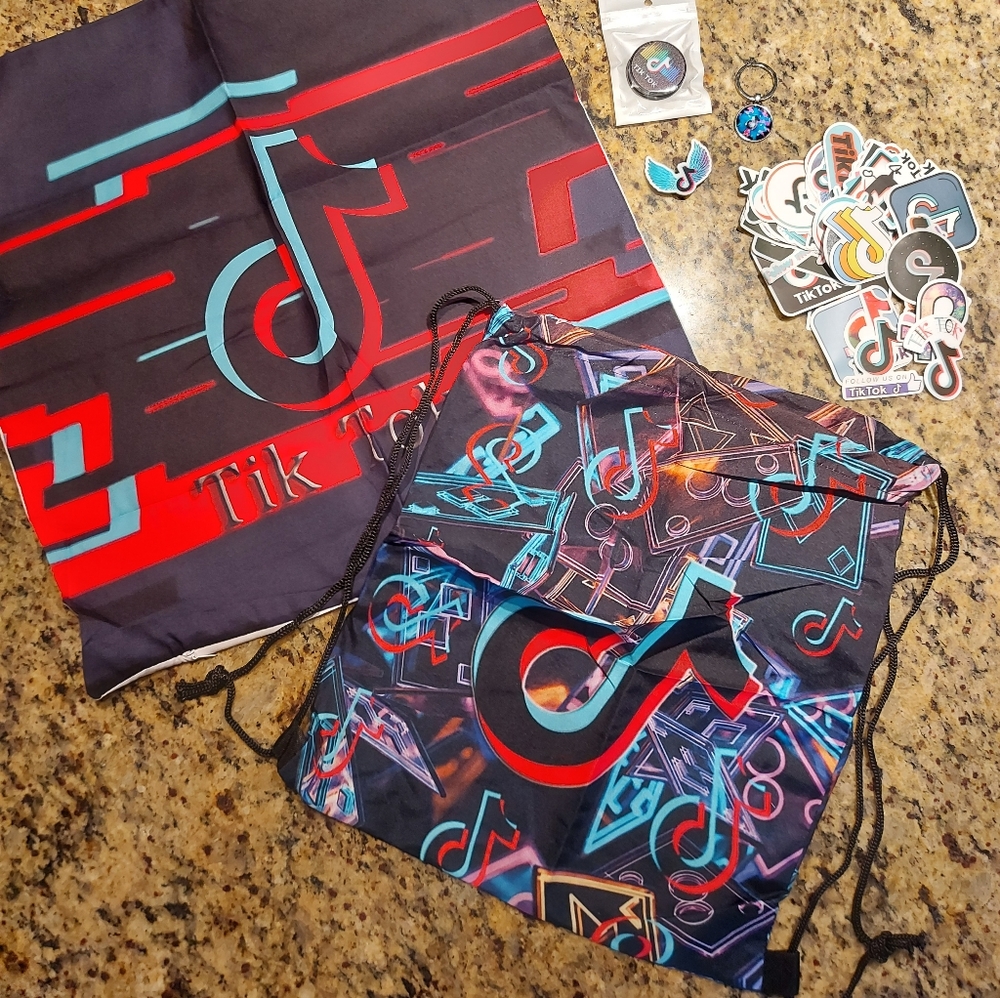 TikTok bundle, New